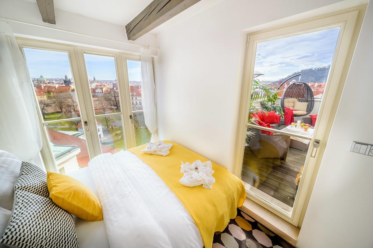 President Apt By Prague Castle, Views Экстерьер фото