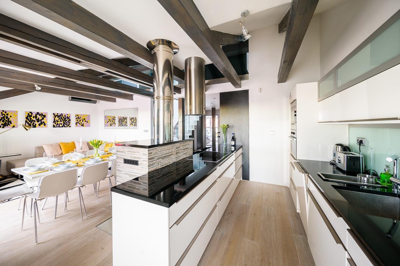 President Apt By Prague Castle, Views Экстерьер фото